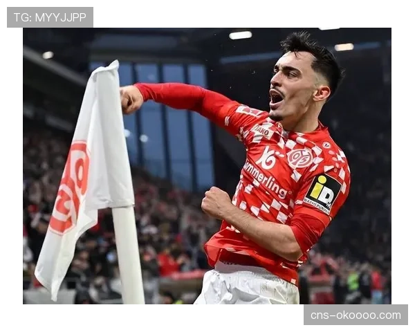 法兰克福单赛季启用7名U21球员完成欧战首秀,青年军政策见效 法兰克福单赛季启用7名U21球员完成欧战首秀,青年军政策见效