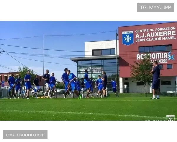 法甲多家俱乐部加大青训使用力度,以应对财政受限局面。 法甲多家俱乐部加大青训使用力度,以应对财政受限局面。